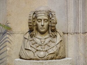 Close-up photo of Lady of Elche sculpture at the National Archaeological Museum.